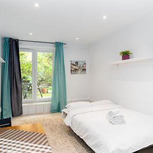 Studio met een King Size Bed